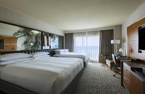 The Woodlands Hotel | The Woodlands Waterway Marriott Hotel and Convention Center