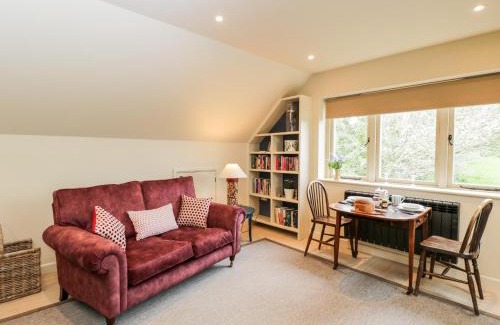 Warminster House | The Wool Barn