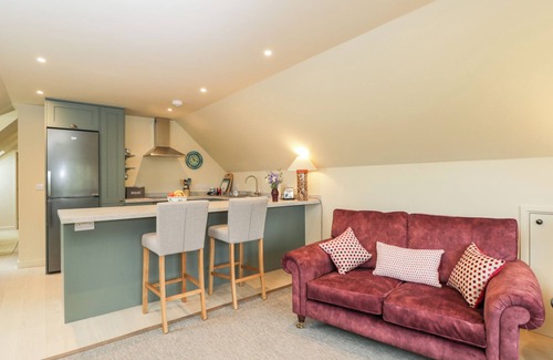Warminster Cottage | THE WOOL BARN, pet friendly, character holiday cottage in Warminster
