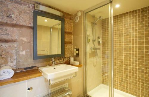 Northington Hotel | The Woolpack Inn