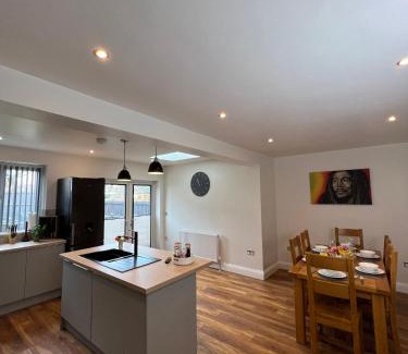 Doncaster House | The Wootton House