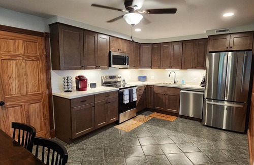 Tyrone House | The Yellow House at Maple Kroft Farm, Altoona- State College, Tyronen