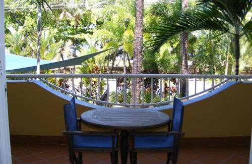 Yorkeys Knob Apartment | The York Beachfront Holiday Apartments