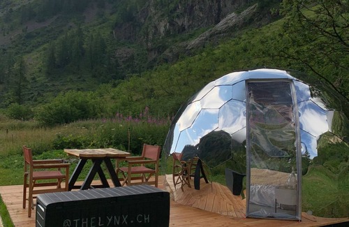 Salvan Cabin | Thelynx.ch : Cosy dome in the alps