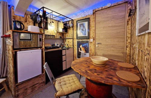 Crecy-en-Brie Apartment | Thematic Apartments - Near Disneyland
