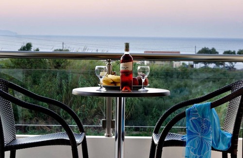 Tavronitis Apartment | Theros Hotel