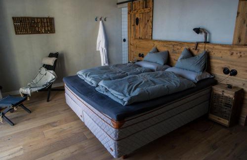 Skalafell Villa | Thingvellir Chateau
