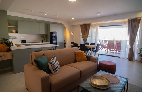 Bugibba Apartment | This apartment is a 2 bedroom(s), 2 bathrooms, located in San Pawl il-Baħar, null.