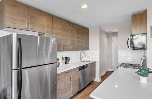 Germantown Apartment | This apartment is a 2 bedroom(s), 1 bathrooms, located in Philadelphia, PA.