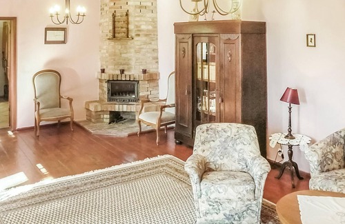 Ostrowice House | This chic country house is extremely comfortably furnished.
