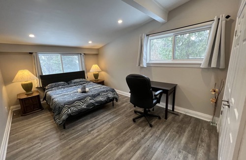 Peterborough House | This guest house a 2 bedroom, 1 bathrooms, located in Peterborough, ON