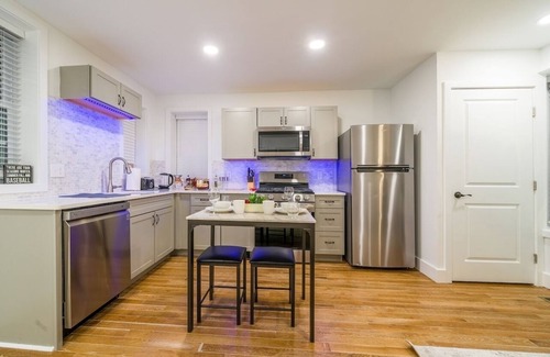 Corn Hill House | This house is a 1 bedroom(s), 1 bathrooms, located in Rochester, NY.