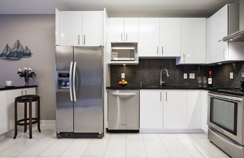 Regional District of Nanaimo Condo | This is the life! 2 bedroom oceanfront condo close to everything.