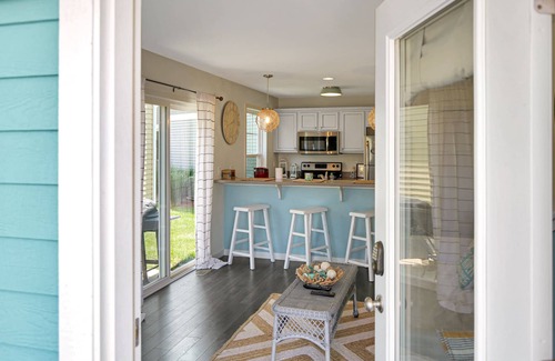 Ottawa House | This Must be the Place | 2 Bed, 1.5 Bath