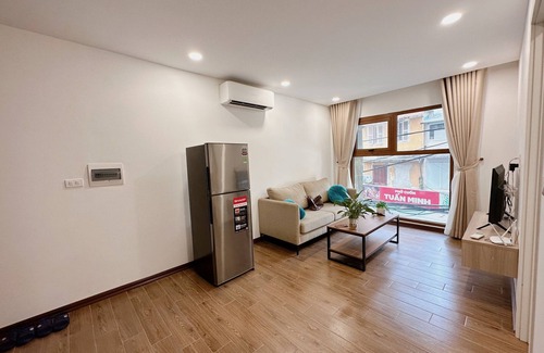 Truc Bach Apartment | this place is located nearby Hanoi Studio Gallery, surrounded by Truc Bach Lake
