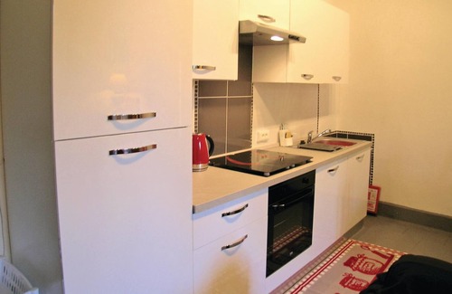 Moissannes House | This superb vacation home with swimming pool is located in Moissannes, 24 km from Limoges, in the No