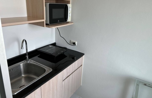 Rong Muang Condo | This Tanner share is one of many affordable Tanner properties in the world