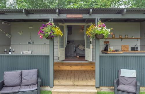 Thetford Cabin | Thompson Hall Retreat
