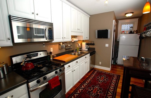 Squirrel Hill South House | Thoughtful, Furnished, Convenient in Squirrel Hill