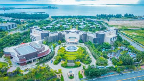 Yazhou District Resort | Thousand Cranes Sanya Yazhou Bay Int'l Exchange Centre,Curio by Hilton