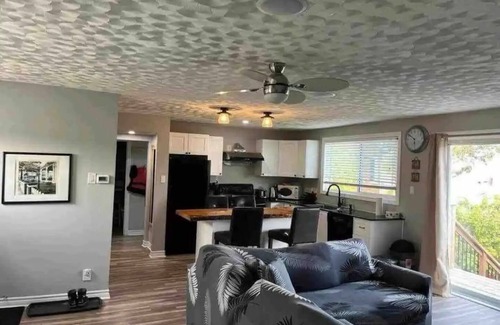 Leeds and the Thousand Islands House | Thousand Islands Home Gananoque Kingston Ontarionn