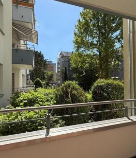 Maintal-Hochstadt Apartment | Three Bedroom Comfort Apartment Maintal
