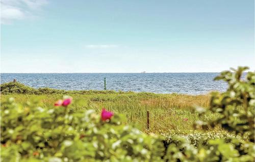 Handrup Strand House | Three-Bedroom Holiday Home In Ebeltoft