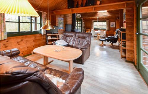 Skive Municipality House | Three-Bedroom Holiday Home In Roslev