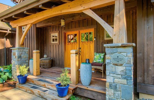 Stevenson House | Three-Bedroom House