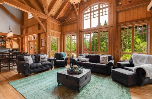 Stevenson House | Three-Bedroom House