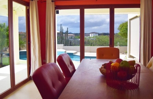 Boroncana Villa | Three Bedroom Villa, Sleeps 6
