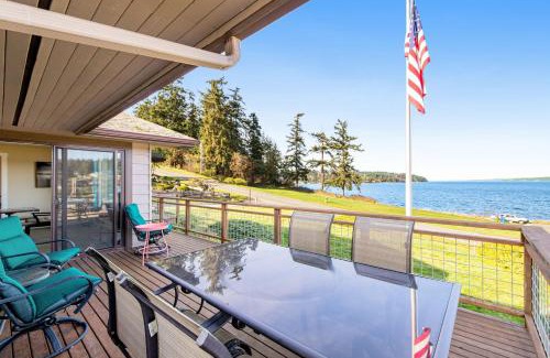 Freeland House | Three Eagles On Whidbey
