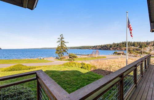 Freeland House | Three Eagles On Whidbey