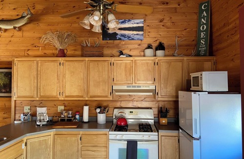 Ely Cabin | Three Lakes cabinn2 BR 1 Bath cabin on 40 semi private acresnnKing bed