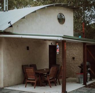 South Bruny Apartment | Three Little Pigs Escape - MAIN HOUSE - OFF GRID
