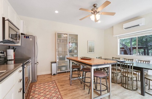 Wimberley Cabin | Three Sisters - Casita 3 I Close to Market Days grounds in Wimberley!