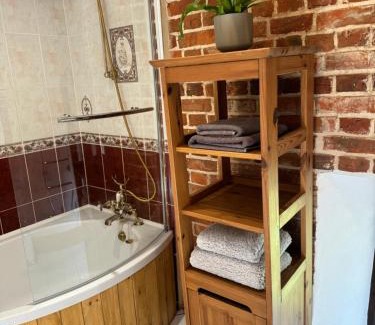 Aldborough House | Threshers Barn and Shire Horse Barn