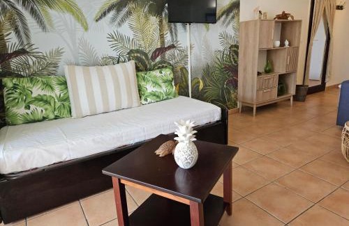 Gros Raisins Apartment | TI OASIS Dominica - Piscine et Plage à P&Vac Village-Club, 1 chambre 1 salon