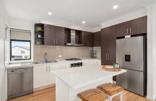 Indented Head House | Tides Edge