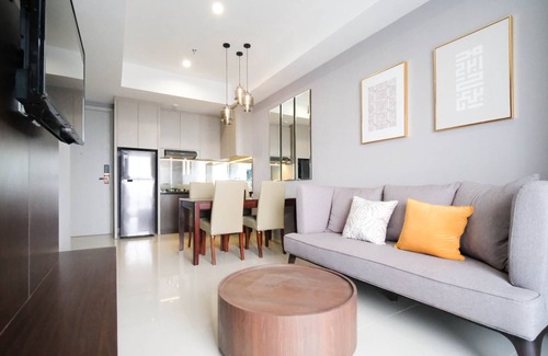 Suko Manunggal Apartment | Tidy And Spacious 2Br At Grand Sungkono Lagoon Apartment