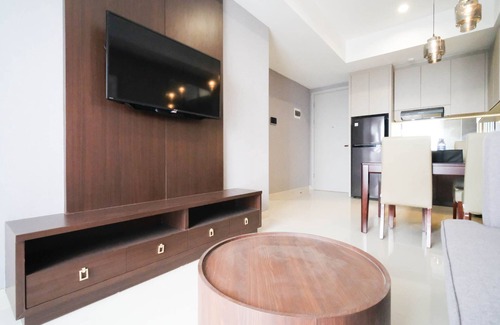 Suko Manunggal Apartment | Tidy And Spacious 2Br At Grand Sungkono Lagoon Apartment