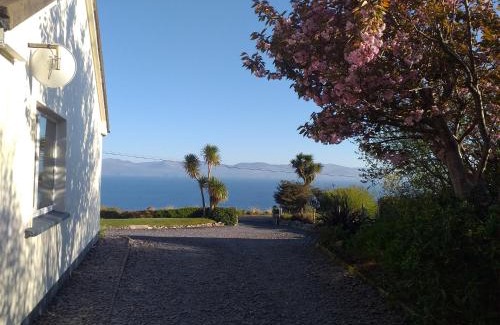 Kells House | Tigh Cladach
