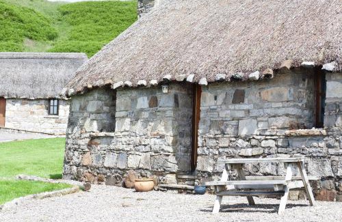 Sleat House | Tigh Phadraig at Marys Thatched Cottages
