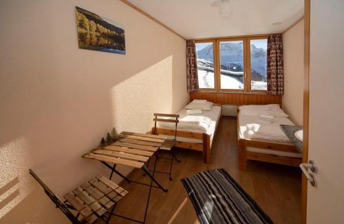 Lauenen Bei Gstaad Apartment | Tignousa logement de groupes et individuels