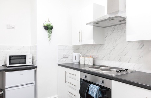 Warrington Apartment | Tigris - Cosy Studio Flat