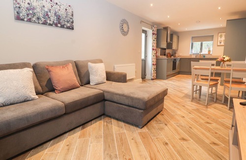 Mouldsworth Cottage | TIMADON COTTAGE, family friendly, with open fire in Kelsall