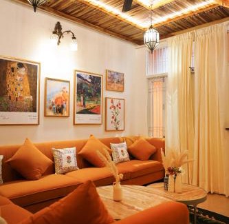 Malviya Nagar Apartment | Timber Luxe Atelier