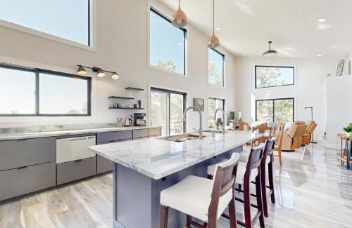 Cedaredge House | Timber Vista Retreat