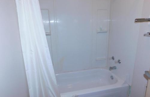 Hinton Hotel | Timberland Hotel