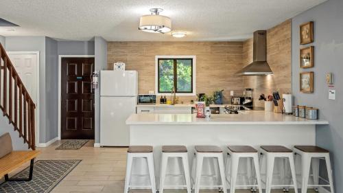 Village at Camelback House | Timberline Retreat by AvantStay Forest Views Minutes to Camelback Resort
